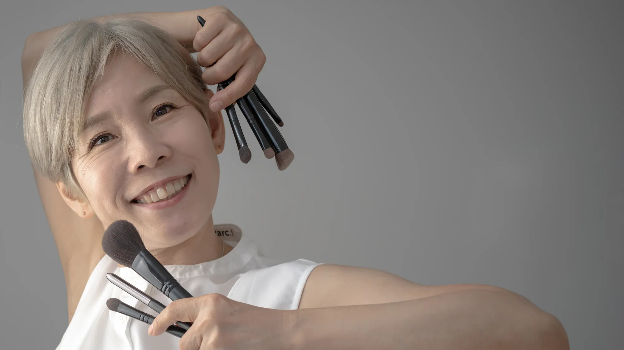 スペシャル・インタビュー 第254回：ヘアメイク職人化け子さん
